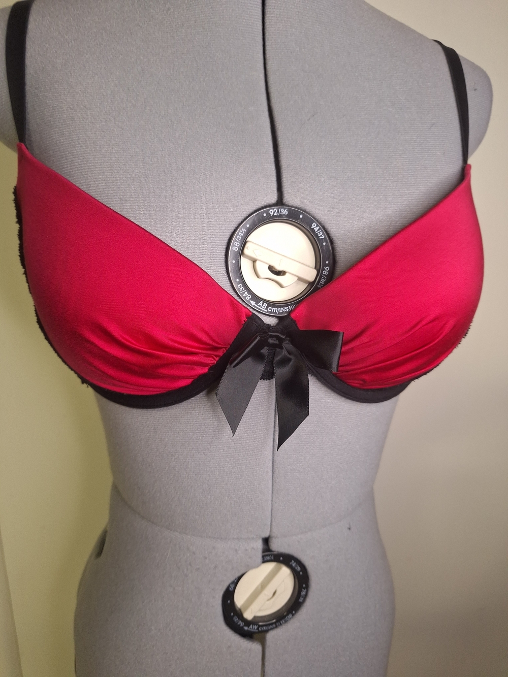 Women’s Red Satin Push-Up Bra with Black Trim and Bow Size 38C